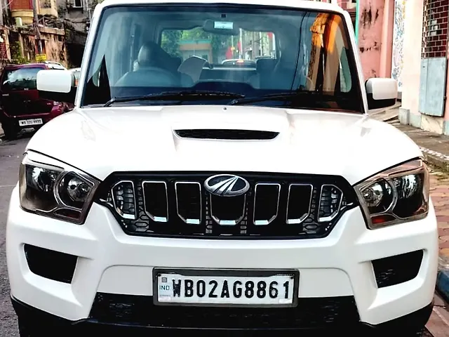 Used 2015 Mahindra Scorpio in Kolkata