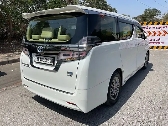 Used Toyota Vellfire VIP – Executive Lounge in Mumbai
