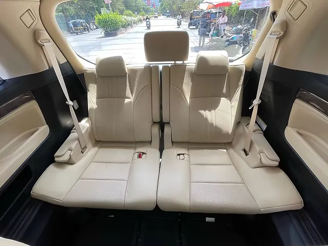 Used Toyota Vellfire VIP – Executive Lounge in Mumbai