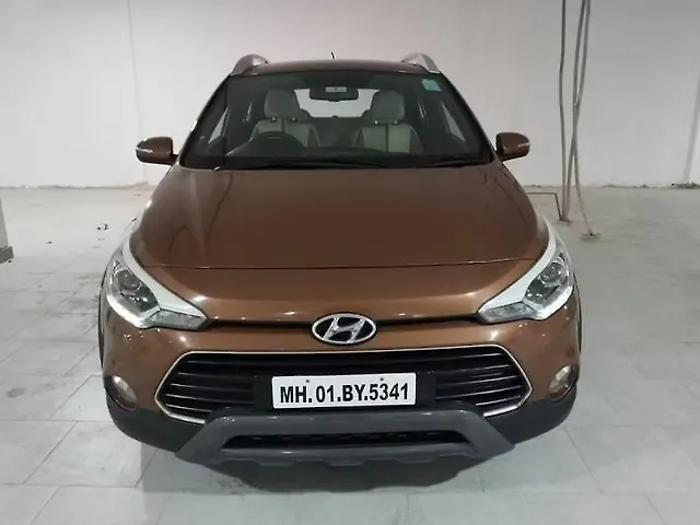 Used 2015 Hyundai i20 Active in Mumbai