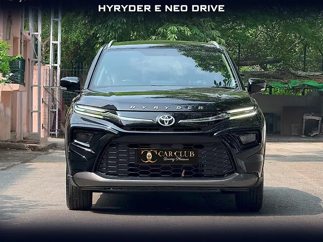 Used 2025 Toyota Urban Cruiser Hyryder in Delhi