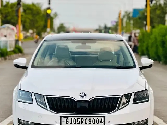 Used 2017 Skoda Octavia in Surat