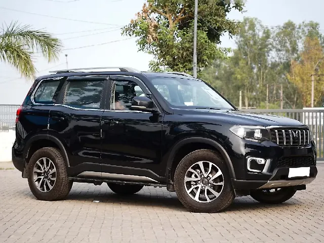 Used Mahindra Scorpio N Z6 Diesel MT 2WD 7 STR in Karnal