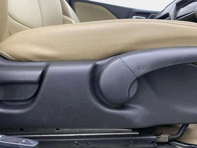 Used Honda City 4th Generation V CVT Petrol [2017-2019] in Ahmedabad