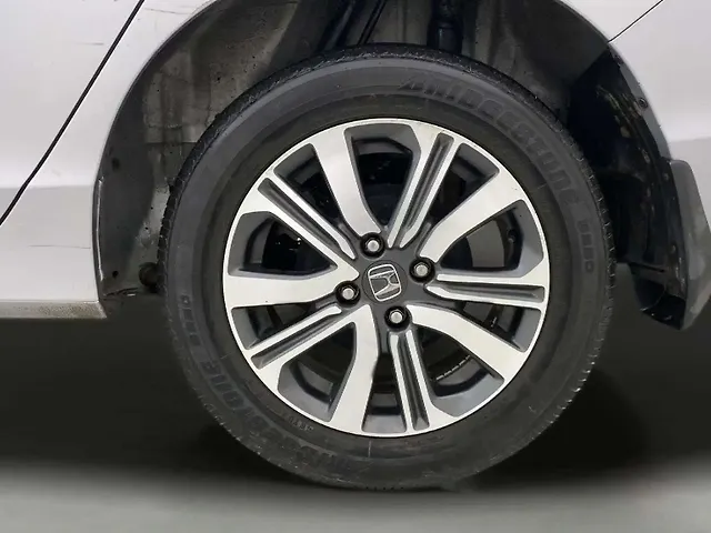Used Honda City 4th Generation V CVT Petrol [2017-2019] in Ahmedabad