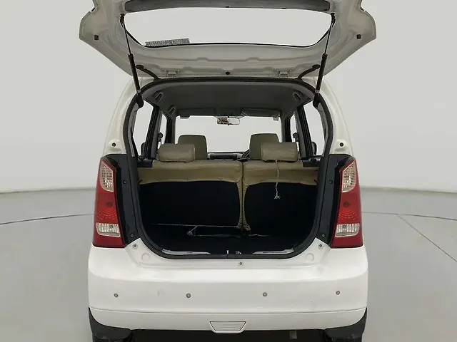 Used Maruti Suzuki Wagon R 1.0 [2014-2019] VXI AMT in Ahmedabad