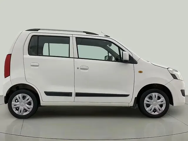 Used Maruti Suzuki Wagon R 1.0 [2014-2019] VXI AMT in Ahmedabad