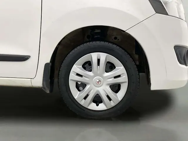 Used Maruti Suzuki Wagon R 1.0 [2014-2019] VXI AMT in Ahmedabad