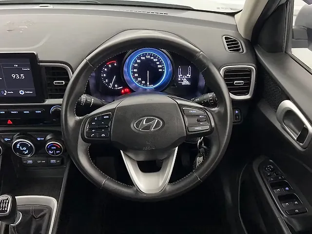 Used Hyundai Venue SX 1.5 Diesel in Lucknow