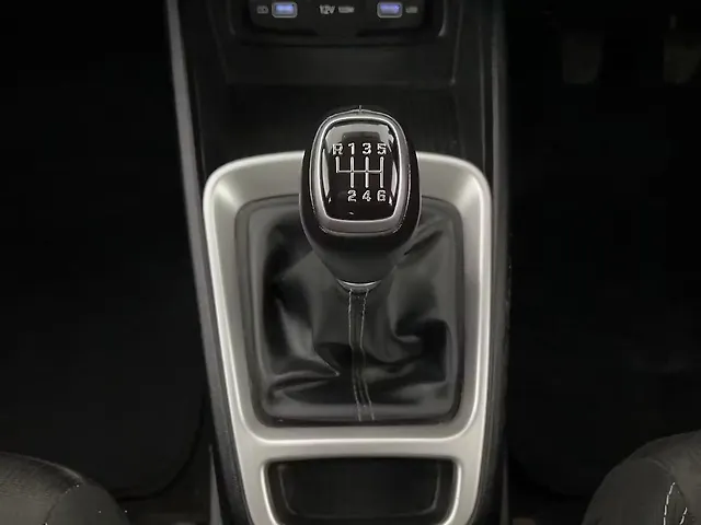 Used Hyundai Venue SX 1.5 Diesel in Lucknow