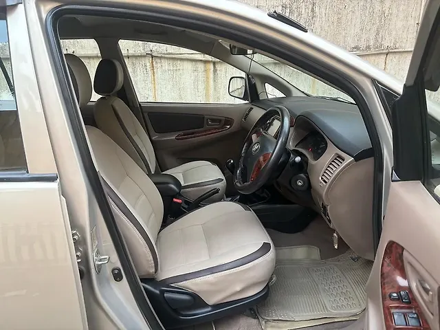 Used Toyota Innova [2015-2016] 2.5 GX BS IV 8 STR in Thane