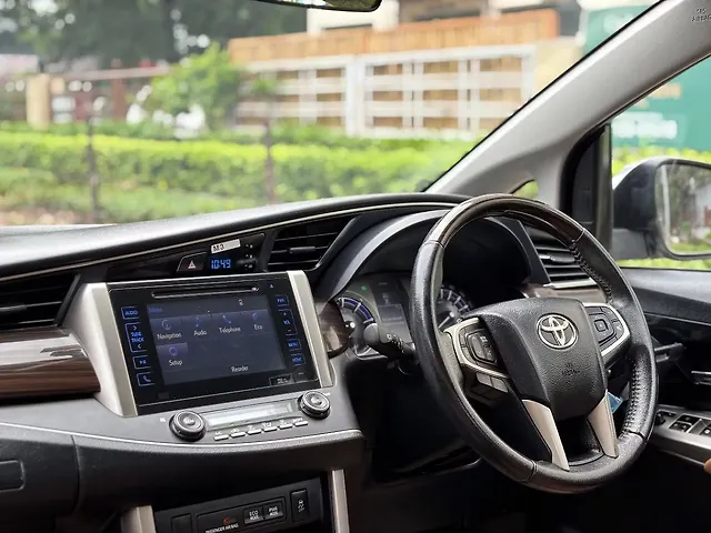 Used Toyota Innova Crysta [2016-2020] 2.8 ZX AT 7 STR [2016-2020] in Chandigarh