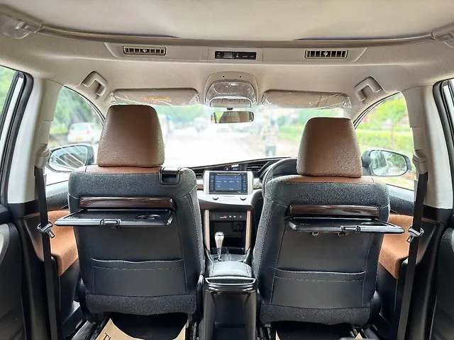 Used Toyota Innova Crysta [2016-2020] 2.8 ZX AT 7 STR [2016-2020] in Chandigarh