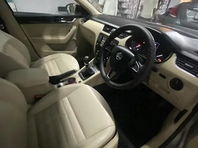 Used Skoda Octavia [2015-2017] 2.0 TDI CR Ambition in Delhi