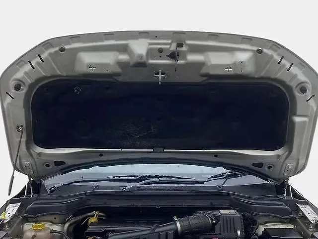 Used Mahindra XUV300 [2019-2024] W8 (O) 1.2 Petrol in Hyderabad