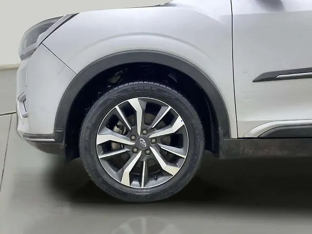 Used Mahindra XUV300 [2019-2024] W8 (O) 1.2 Petrol in Hyderabad