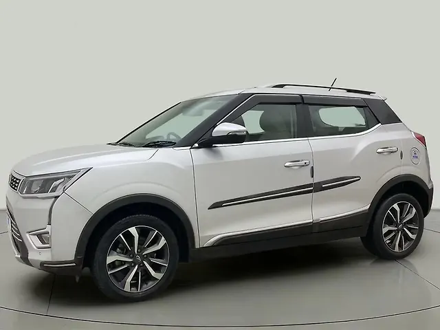 Used Mahindra XUV300 [2019-2024] W8 (O) 1.2 Petrol in Hyderabad