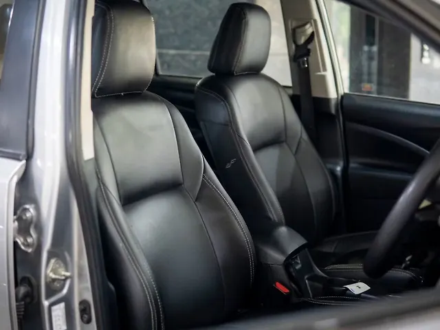 Used Toyota Innova Crysta [2016-2020] 2.8 GX AT 7 STR [2016-2020] in Delhi