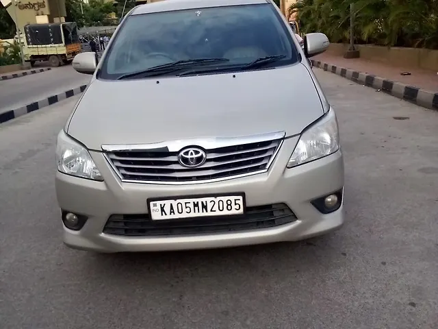 Used 2013 Toyota Innova in Bangalore