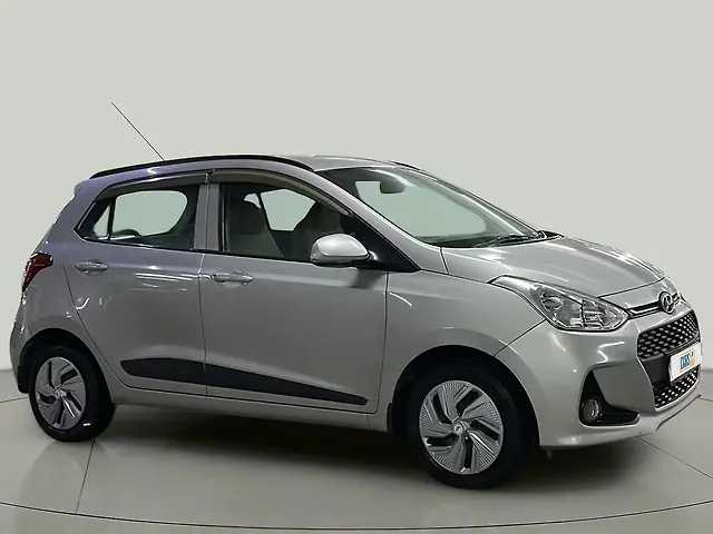 Used 2017 Hyundai Grand i10 in Delhi
