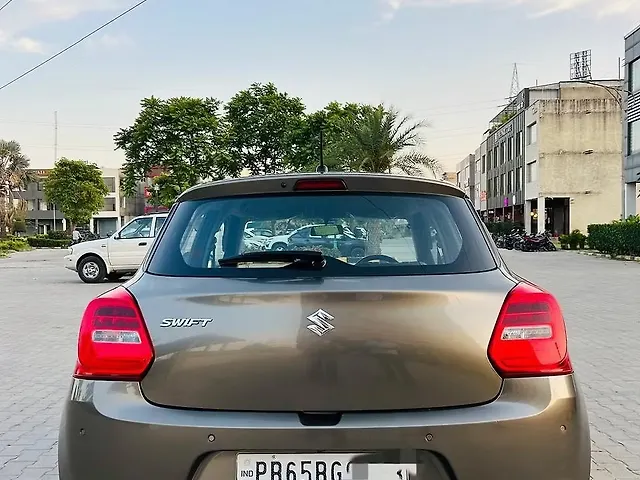 Used Maruti Suzuki Swift [2021-2024] ZXi AMT in Chandigarh