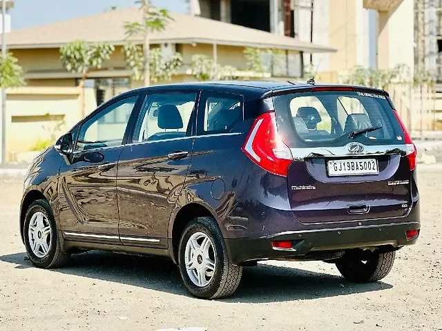 Used Mahindra Marazzo [2018-2020] M6 7 STR in Surat