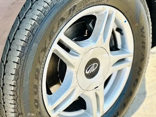 Used Mahindra Marazzo [2018-2020] M6 7 STR in Surat