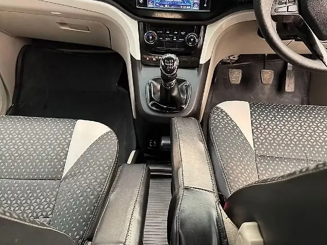 Used Mahindra Marazzo [2018-2020] M8 7 STR in Surat