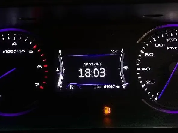 Used Mahindra Marazzo [2018-2020] M8 7 STR in Surat