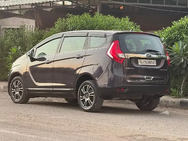 Used Mahindra Marazzo [2018-2020] M8 7 STR in Surat