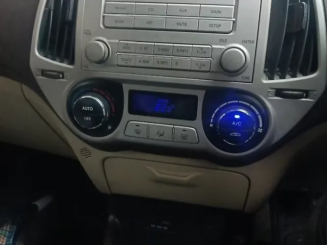 Used Hyundai i20 [2010-2012] Magna 1.2 in Mumbai