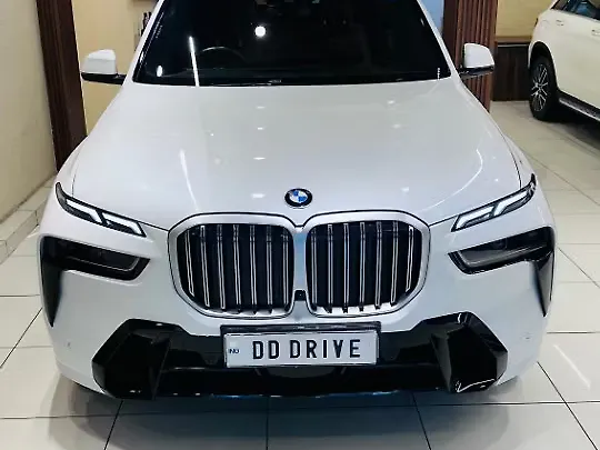 Used 2023 BMW X7 in Delhi