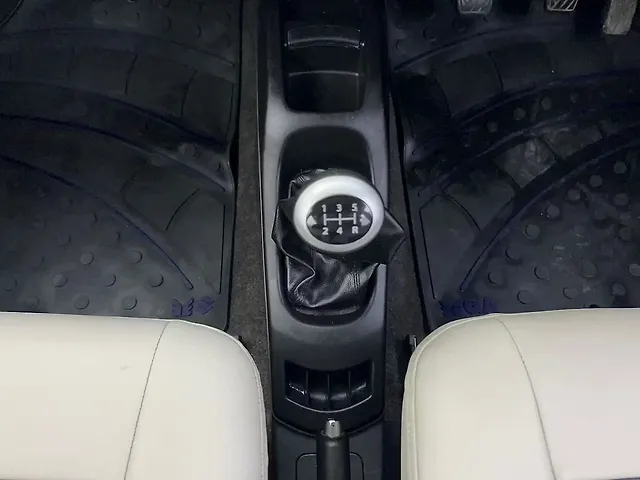 Used Maruti Suzuki Wagon R 1.0 [2010-2013] VXi in Ahmedabad