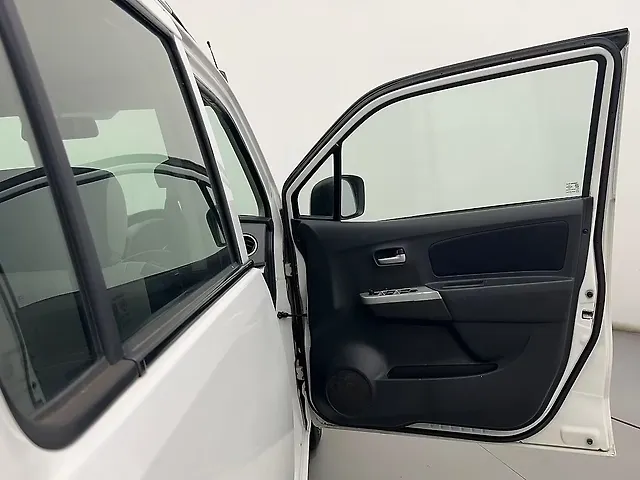 Used Maruti Suzuki Wagon R 1.0 [2010-2013] VXi in Ahmedabad