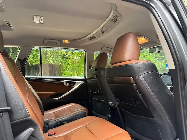 Used Toyota Innova Crysta [2016-2020] 2.8 ZX AT 7 STR [2016-2020] in Mumbai