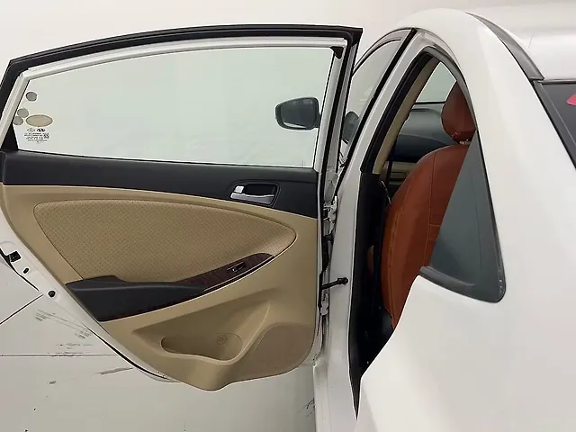 Used Hyundai Verna [2011-2015] Fluidic 1.6 VTVT SX Opt in Ghaziabad