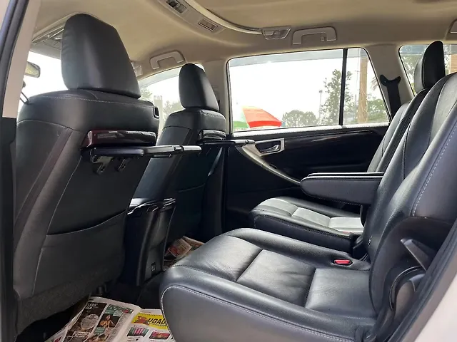 Used Toyota Innova Crysta [2016-2020] 2.4 ZX 7 STR [2016-2020] in Bangalore