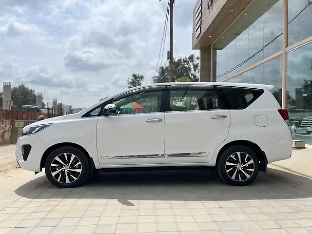 Used Toyota Innova Crysta [2016-2020] 2.4 ZX 7 STR [2016-2020] in Bangalore