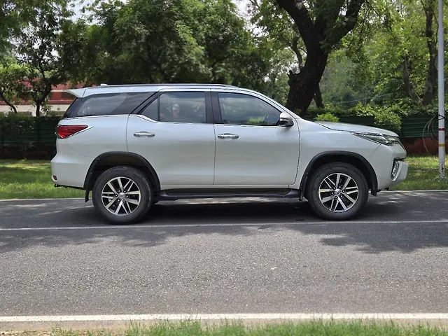 Used Toyota Fortuner [2016-2021] 2.8 4x4 AT [2016-2020] in Delhi