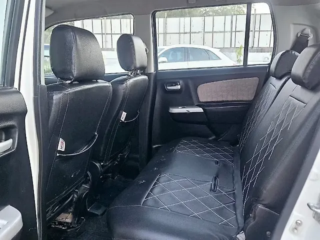 Used Maruti Suzuki Wagon R 1.0 [2014-2019] VXI in Ahmedabad