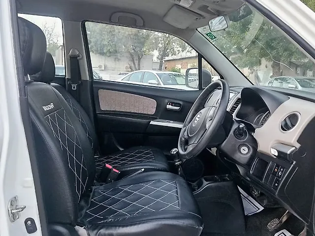 Used Maruti Suzuki Wagon R 1.0 [2014-2019] VXI in Ahmedabad