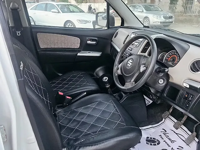 Used Maruti Suzuki Wagon R 1.0 [2014-2019] VXI in Ahmedabad
