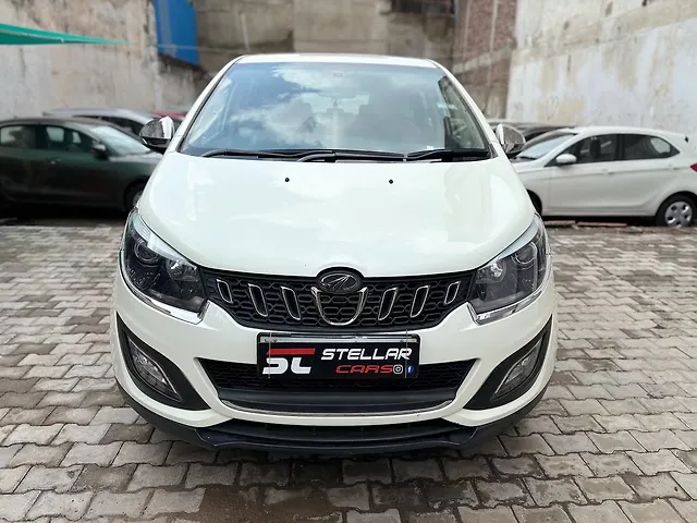Used 2020 Mahindra Marazzo in Agra
