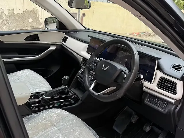 Used Mahindra XUV700 AX5 Diesel MT 7 STR in Delhi