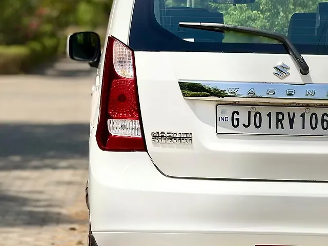 Used Maruti Suzuki Wagon R 1.0 [2014-2019] VXI AMT in Ahmedabad