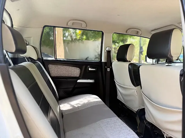 Used Maruti Suzuki Wagon R 1.0 [2014-2019] VXI AMT in Ahmedabad