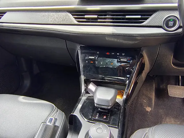 Used Tata Nexon Fearless Plus (S) 1.2 Petrol 7DCA Dual Tone [2023-2025] in Mumbai