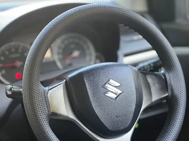 Used Maruti Suzuki Swift [2011-2014] VXi in Surat