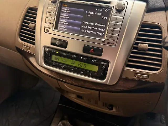 Used Toyota Innova [2013-2014] 2.5 VX 7 STR BS-IV in Mumbai