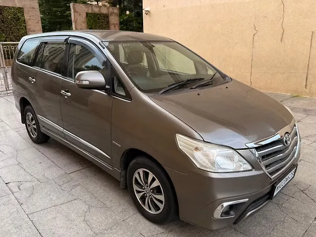 Used Toyota Innova [2013-2014] 2.5 VX 7 STR BS-IV in Mumbai